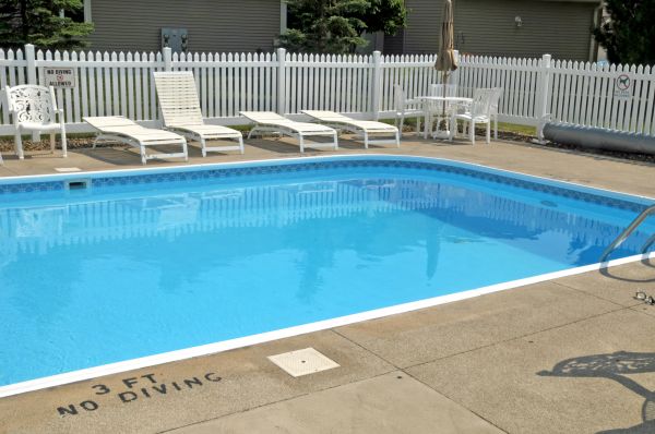 Pool Safety Fence Repair