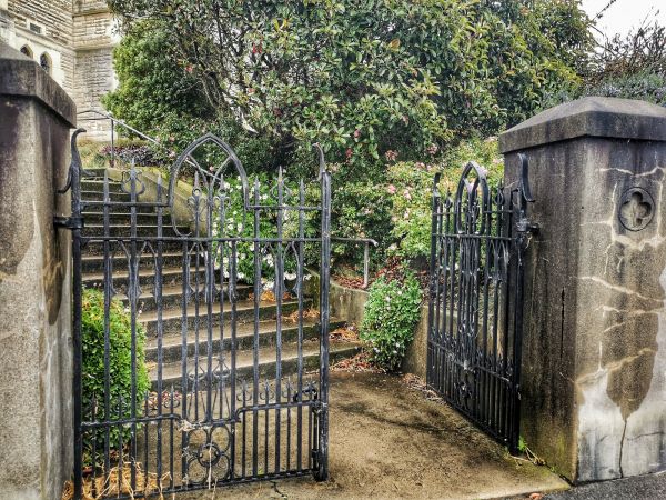 Steel Gate Repair Service